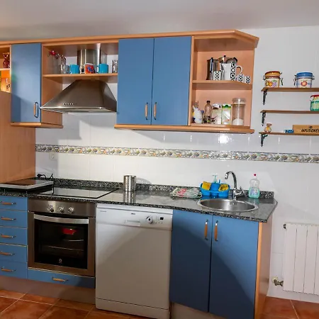 Acogedor Y Amplio Chalet En