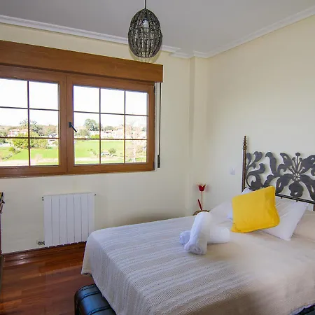 Holiday home Acogedor Y Amplio Chalet En