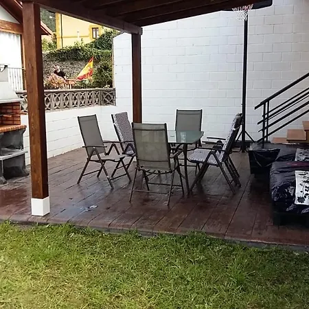 Acogedor Y Amplio Chalet En *